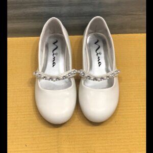 Girl's size 11 Nina's shoes mary janes pageant beauty flats ooc casual white